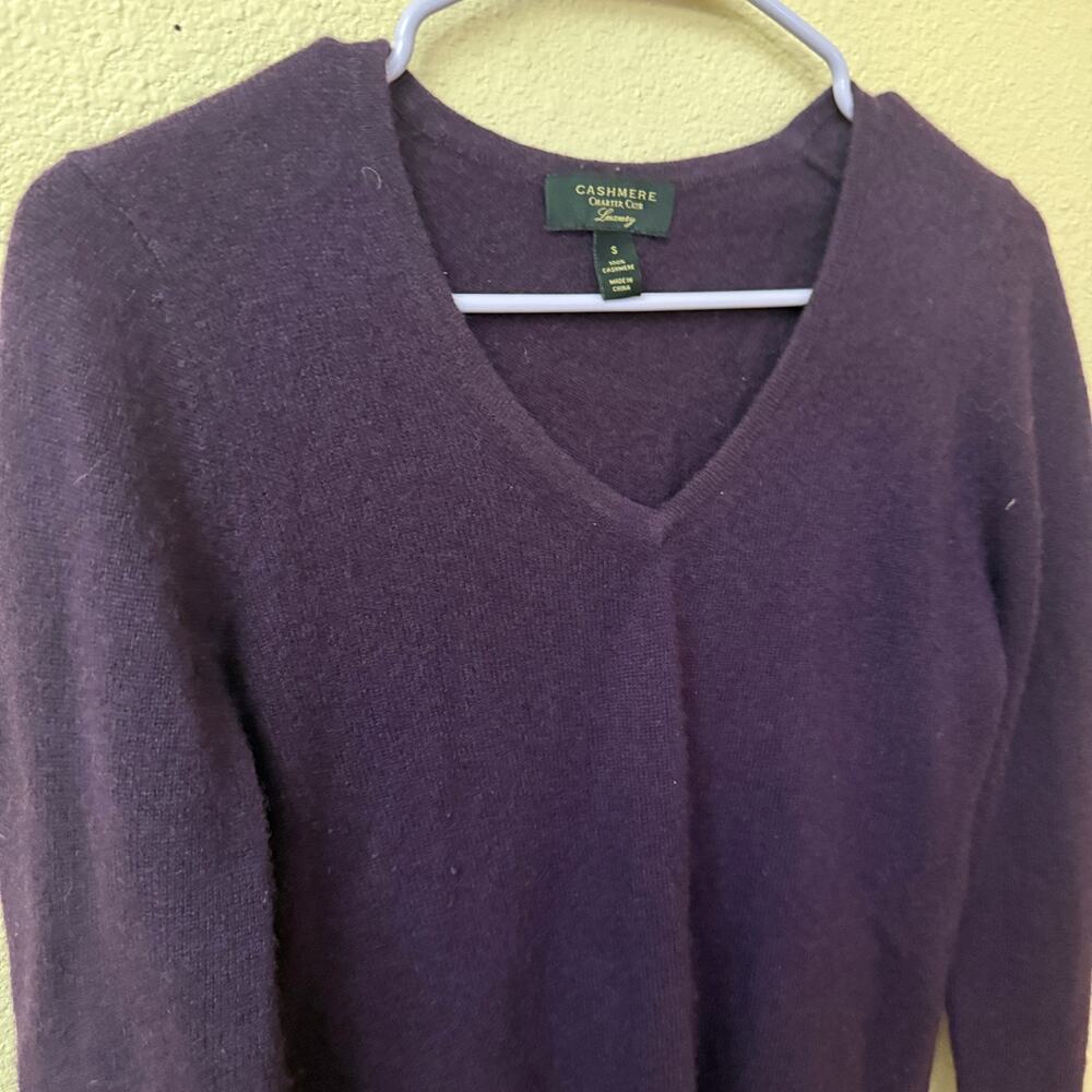 Charter Club Luxury 100% Cashmere Ribbed V-Neck Sweater in Plum S old money